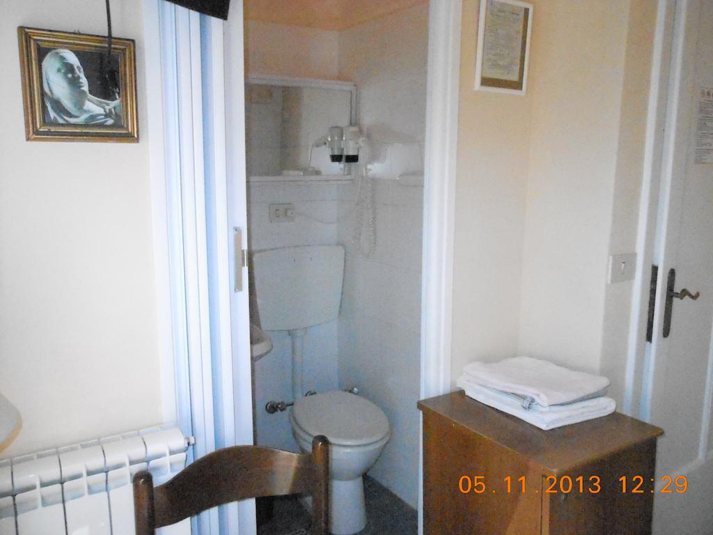 Albergo Villagrande Varraze Exterior foto