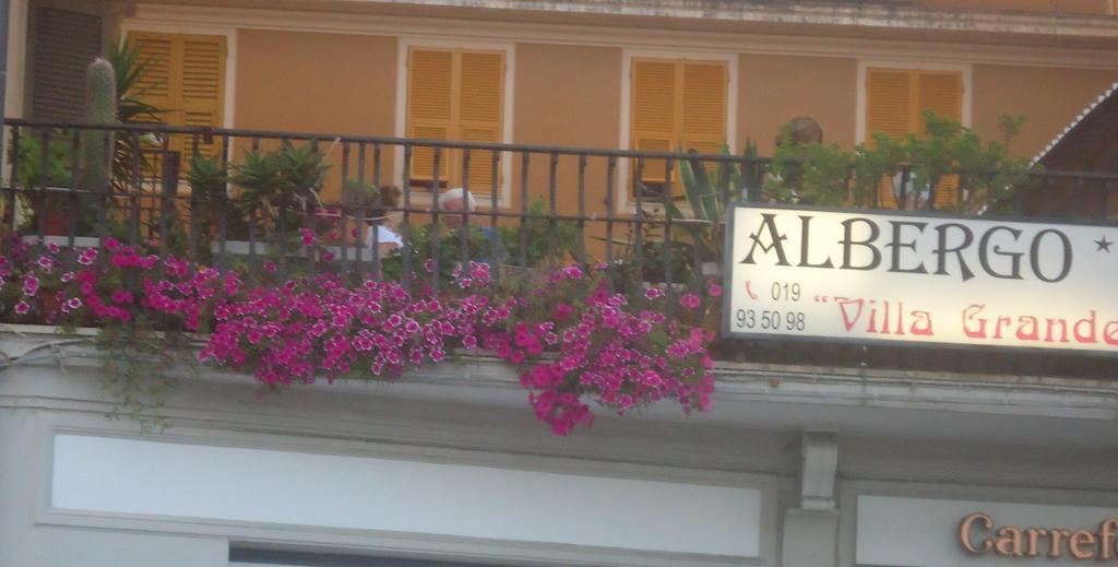 Albergo Villagrande Varraze Exterior foto